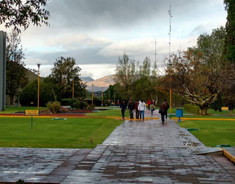 ¿Congelar las colegiaturas de la UAA por 5 años?