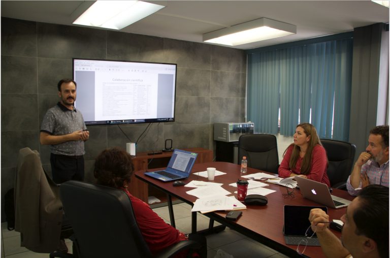 Investigadores preparan libro sobre Análisis de Redes Sociales