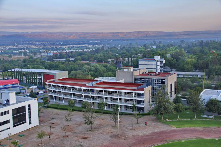 UAA reabre inscripción a idiomas; maestros hacen petición