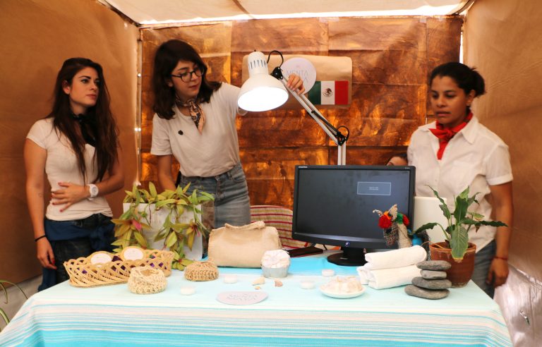 Estudiantes de la UAA participan en la 21º Muestra Exportadora