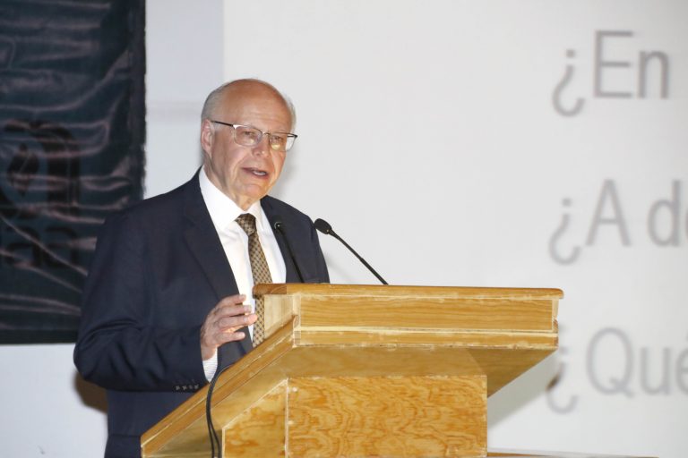 Ex rector de la UNAM da conferencia en la UAA
