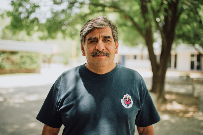 Héctor; Profesor y Fotógrafo