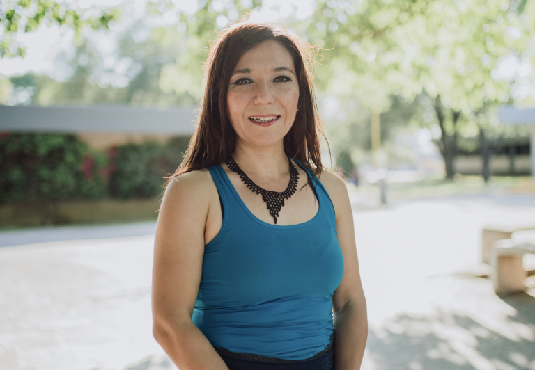 Leticia Fuentes; Docente y Fotógrafa