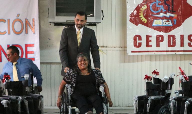 Primera entrega de donativos