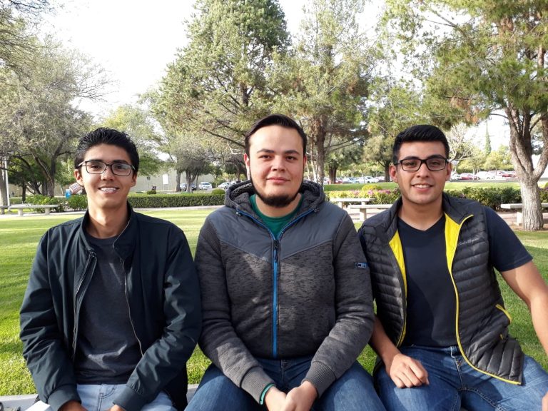 Ingeniosos jóvenes le ahorrarán al IMSS miles de pesos