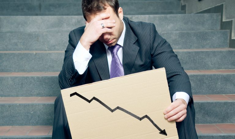 Notas de un Egresado: El Pequeño Mundo del Desempleo