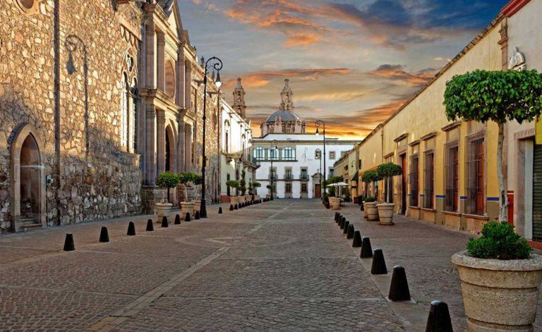 Caminando Ando