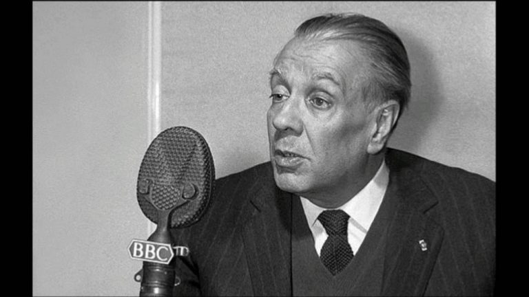 Real y Breve: ¿Tiene Borges algo que ver con la comunicación?
