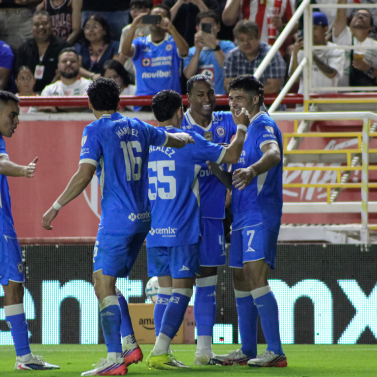 Necaxa vs. Cruz Azul: Día Nublado Pero sin Rayos
