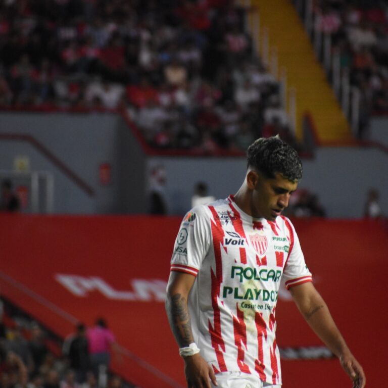 Amargo debut de Reynoso